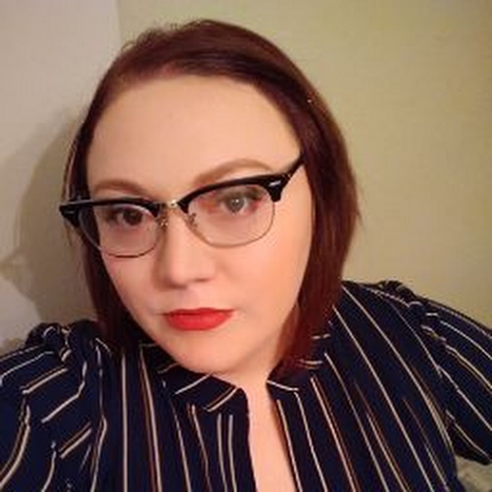 Meet your Posher, Frye